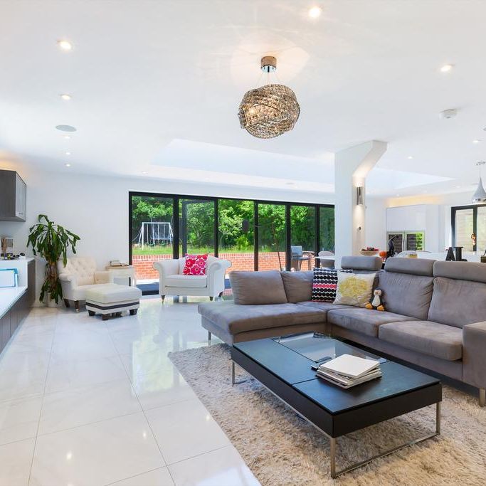 5 bedroom house to rent - Photo 1