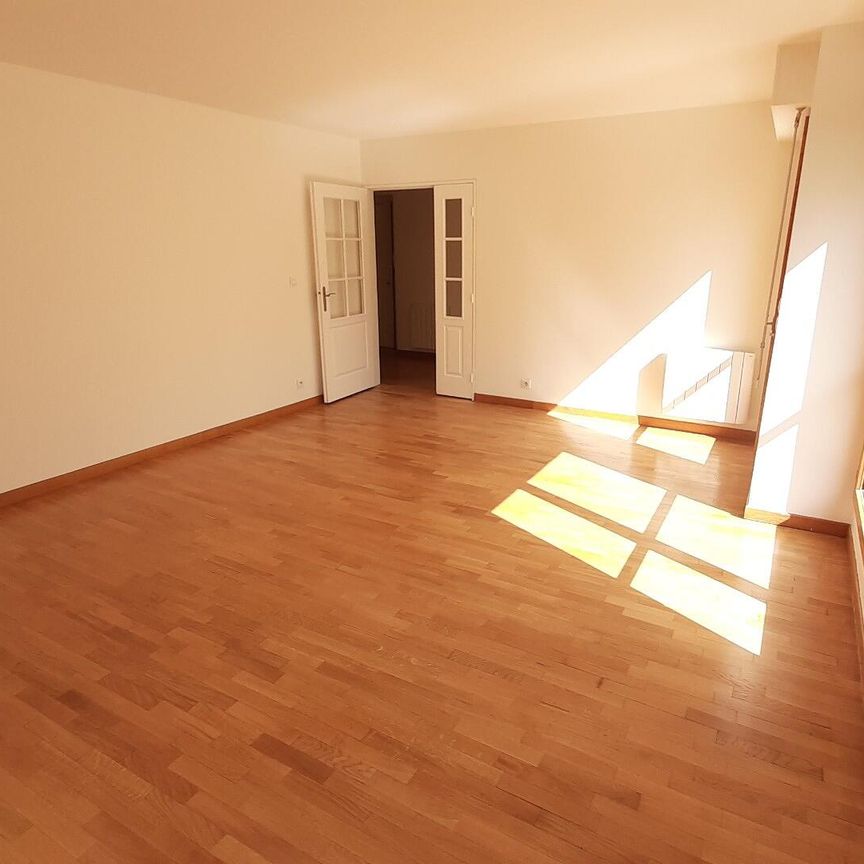 location Appartement T4 DE 87.41m² À SCEAUX - Photo 1