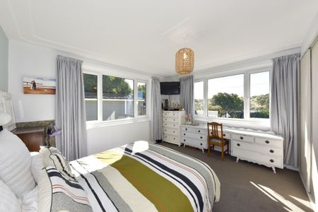 Coastal Retreat - Photo 3