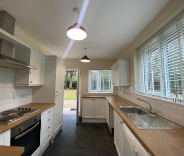 3 bedroom bungalow to rent - Photo 6