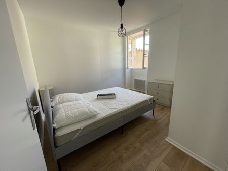 Poitiers Plateau, Proche Hôtel fumé T2 32.67 m2 - Photo 2