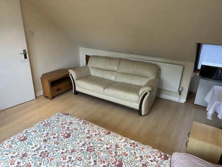 Studio to rent - Photo 4