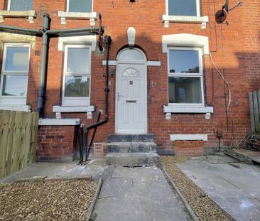 2 bedroom terraced house to rent - Photo 5