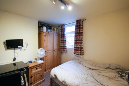 67 Milner Road - Photo 3