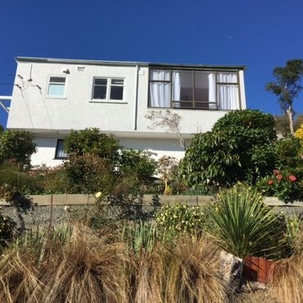 Sunny, Warm, 1 B/R S/C Flat in KEW -great views!! - Photo 1
