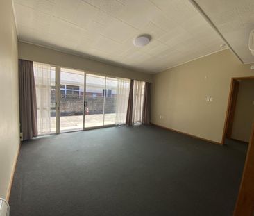 Queenspark doorstep - Photo 1