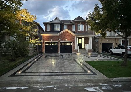 For Lease - 64 Williamson Family Hollow, Newmarket, Ontario - Photo 2