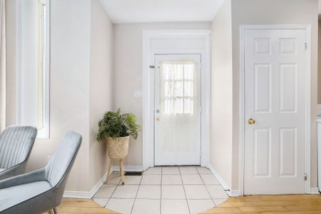 For Lease - 22 Maple Avenue, Smiths Falls, Ontario - Photo 4