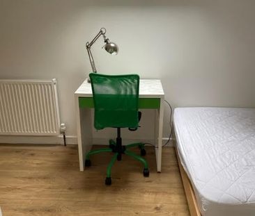 2 Bed Semi-Detached House, Burns Street, NG7 - Photo 3