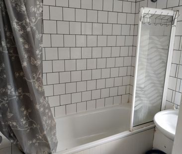 4 bedroom House - SPRING GLEN, Student Accomodation - Photo 6