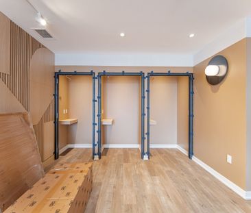 For Lease - 4878 Powers Common Unit# D1509, Burlington, Ontario - Photo 2