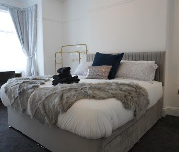 College Avenue, Plymouth - Photo 4