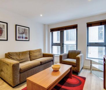 1 bedroom flat to rent - Photo 1