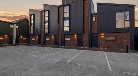 1/320 Blenheim Road, Riccarton - Photo 2