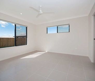 17 Carabeen Court, Mount Low QLD 4818 - House For Rent | Domain - Photo 3