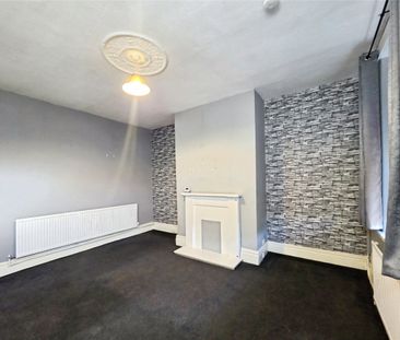 Lees Hall Road, Dewsbury, West Yorkshire, WF12 - Photo 3
