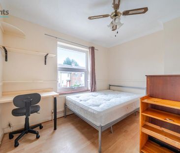 5 bedroom terraced house to rent - Photo 2