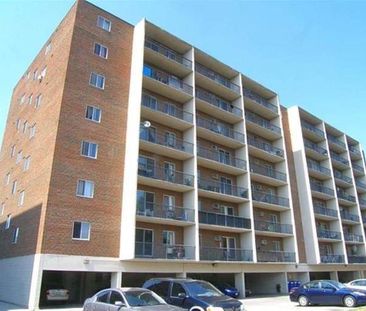 Gemini Towers Apartments | 945 & 955 Huron Street, London - Photo 1