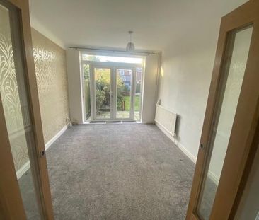 3 bedroom house to rent - Photo 3