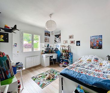 Location Maison 5 pièces 150m² - Photo 6