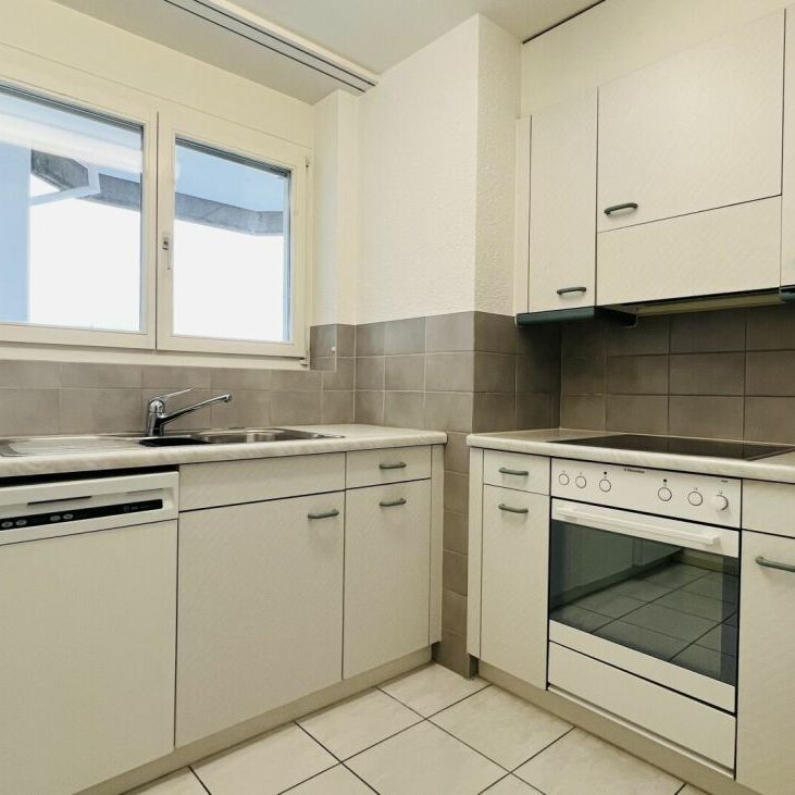 Attraktive 2-Zimmerwohnung mit Lift n Aesch - Ideal für Singles - Foto 1