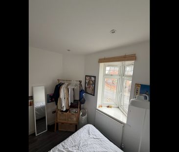 Room in a Shared House, Bisterne Avenue, E17 - Photo 2
