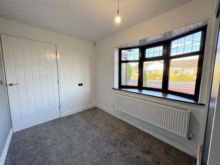 2 bedroom bungalow to rent - Photo 3
