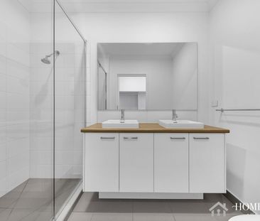 27 Rochford Drive, Donnybrook, Vic 3064 - Photo 5