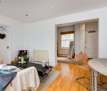 Shepherds Bush Road, Hammersmith, W6, London - Photo 2