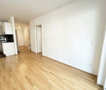Moderne 2 Zi Wohnung mit Balkon - MIETFREI bis 15.12! (nahe U1) - Photo 2