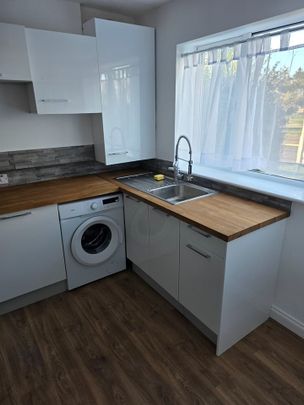 Room in a Shared House, Foundry Mill Street, LS14 - Photo 1