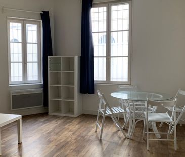 Location Appartement 1 pièce 26m² - Photo 1