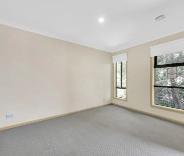 “Lovely and Modern 4 Bedroom Home!” - Photo 2