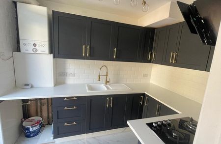Woodmansterne Road SW16 - Photo 3