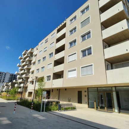 MIETKAUF! GEGENÜBER HIRSCHSTETTNER BADETEICH! - Photo 1