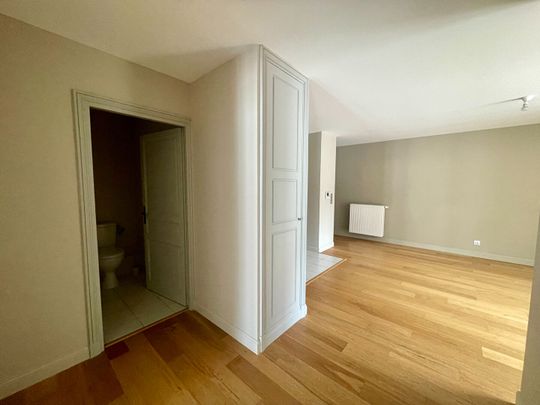 Apartment - Photo 1