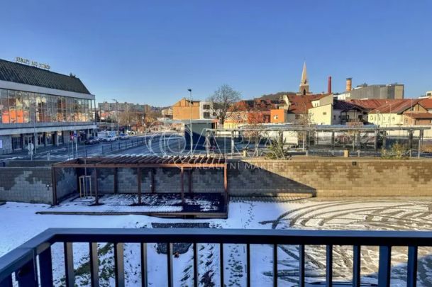 Nadstandardní novostavba bytu 2+kk s parkovacím stáním - Photo 1