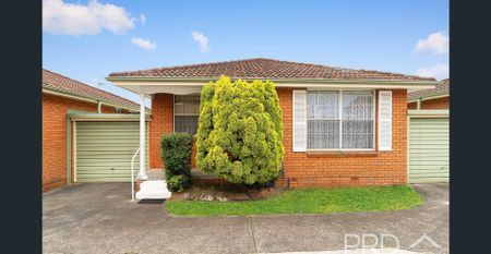 PRIME LOCATION - Photo 5