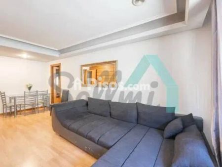 Piso en alquiler en Centro - Foto 2