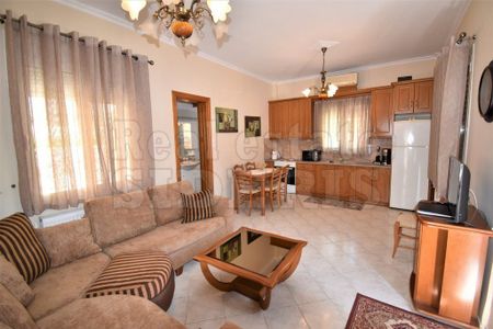 Μονοκατοικία για ενοικίαση Λουτράκι (Λουτράκι-Περαχώρα) - Photo 3