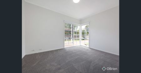 Charming Weatherboard Home In Prime Location - Photo 5