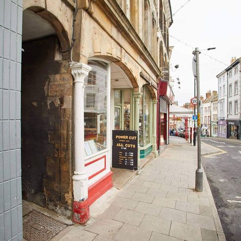 Flowergate - Photo 1