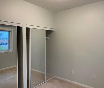 For Lease - 250 Sunny Meadow Boulevard Unit# 110, Brampton, Ontario - Photo 3