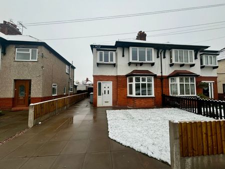 Three Bed Semi Detached - Photo 2