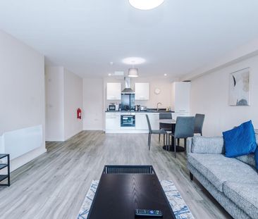 2 Bed Flat, Belltower House, M15 - Photo 2