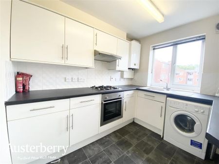 2 bedroom apartment to rent - Photo 5