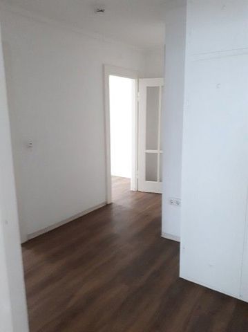 Top renovierte 2-Zimmer-Wohnung mit Balkon, ab sofort zu vermieten - Photo 3