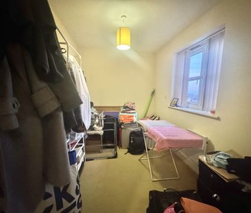 Harrogate Road, Bradford - Photo 3