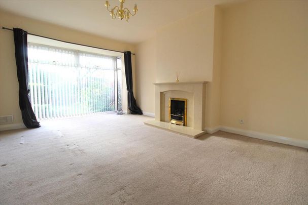 3 bedroom bungalow to rent - Photo 1