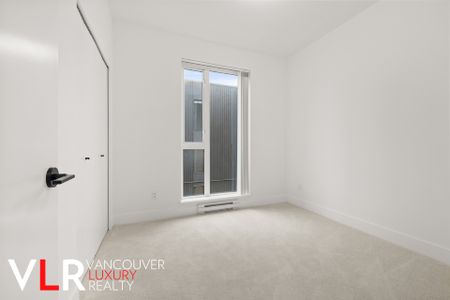 Condo in Port Moody, British Columbia - Photo 5